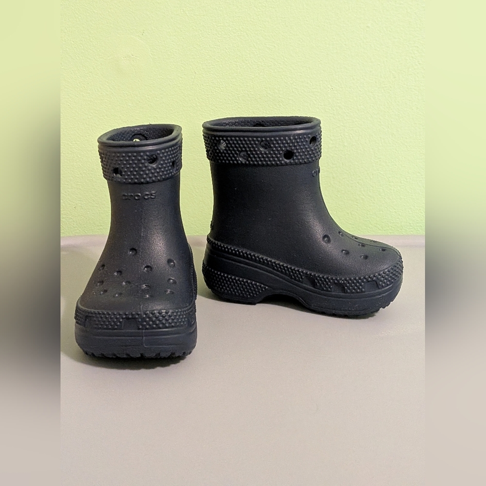 Crocs Boots Kids Size 4